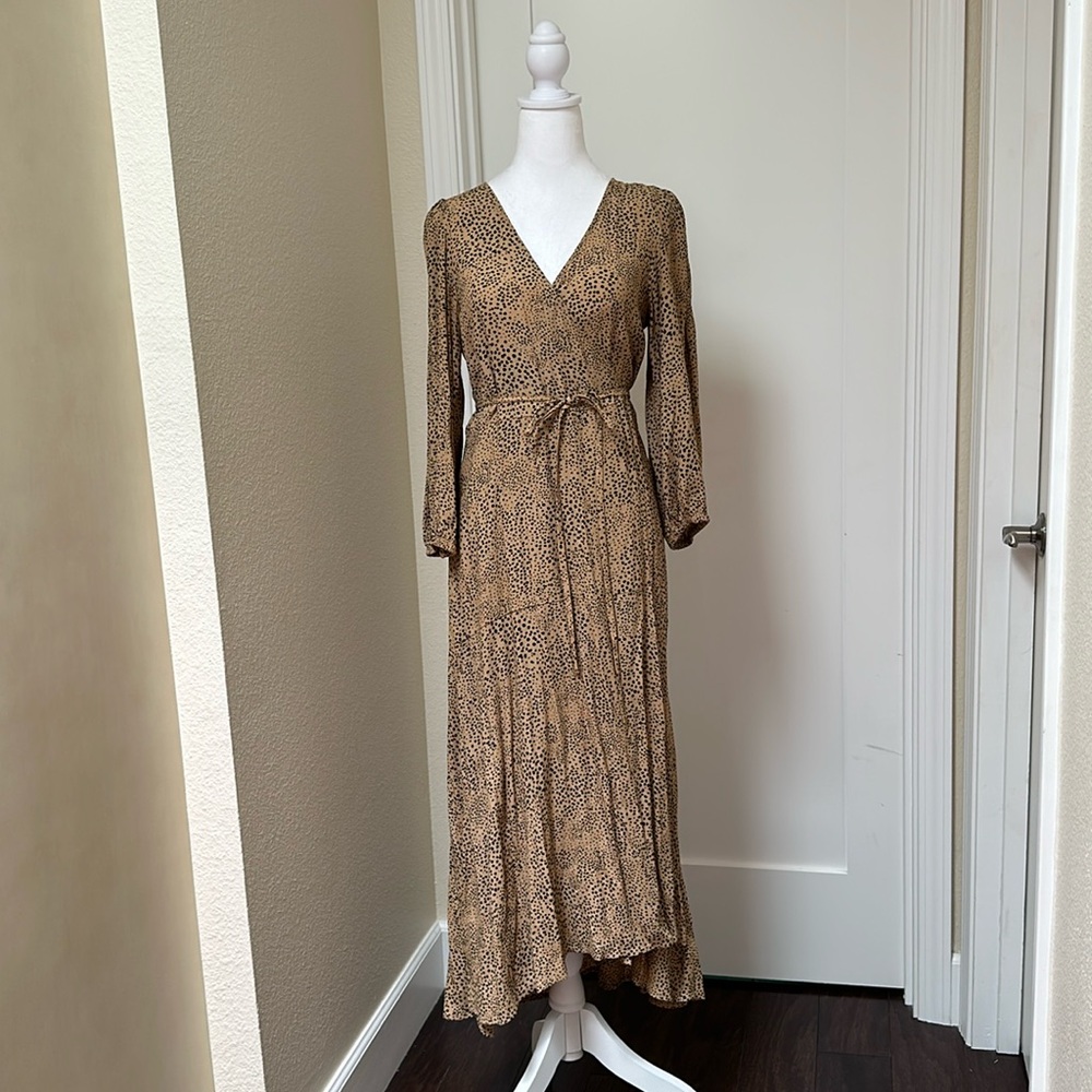 EUC GAP animal leopard print wrap dress (size 4)